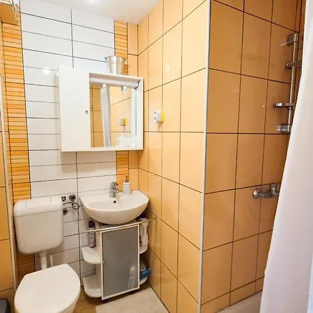 Olive Garden - Lemon Apartman Biograd na Moru